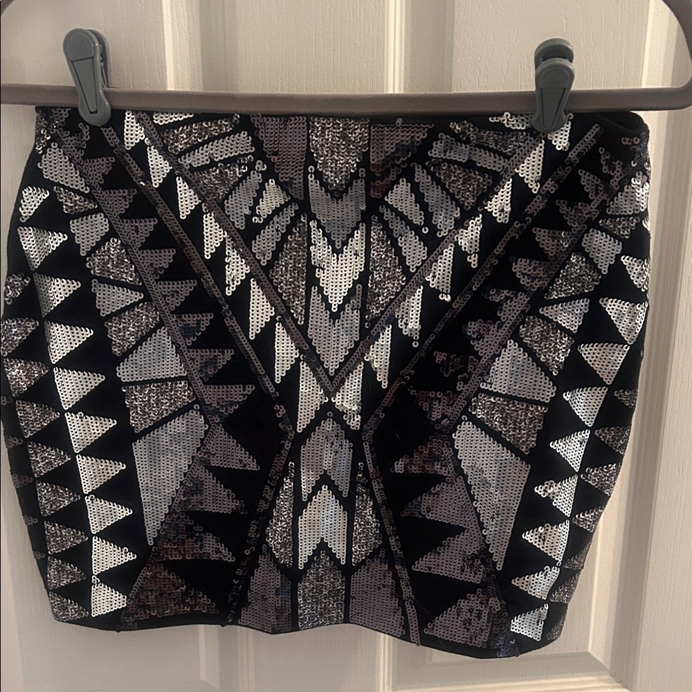 Express Geometric Sequin Black and Silver Mini Skirt